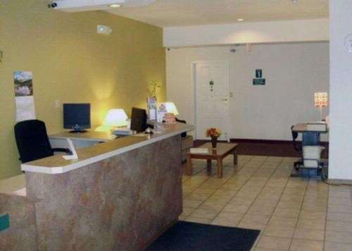 Rodeway Inn Salina image 6